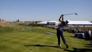 Golf-National-Parcours-de-golf ile de France FFgolf golfeur Ryder Cup 2018 trou 17 Albatros