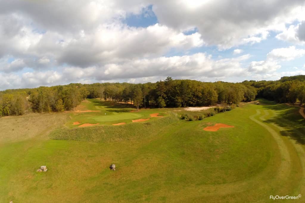 Souillac Golf & Country Club Parcours de golf vacances golf sejour vue aerienne green fairway bunker arbres