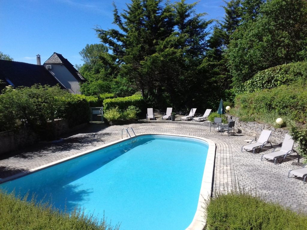 piscine golf de mezeyrac – à Domaine de Mezeyrac Hôtel Restaurant Golf