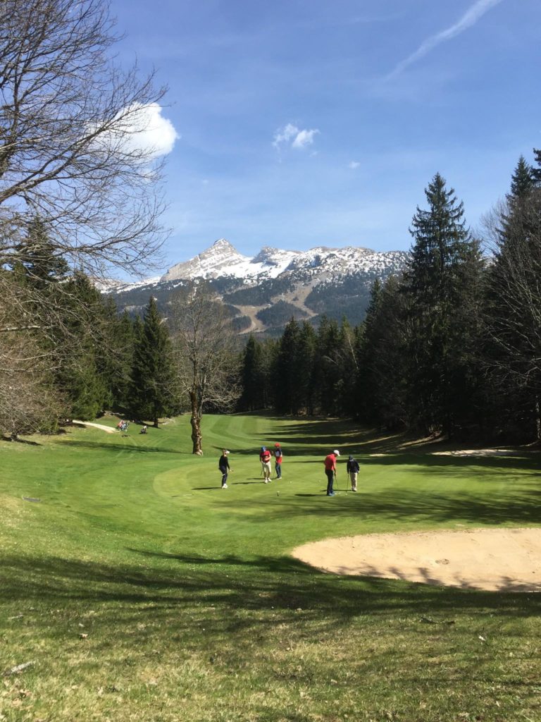 école de golf sur le parcours de Corrençon