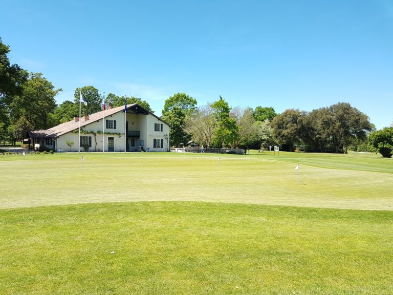 Golf de Mont de Marsan Club-House Putting-green