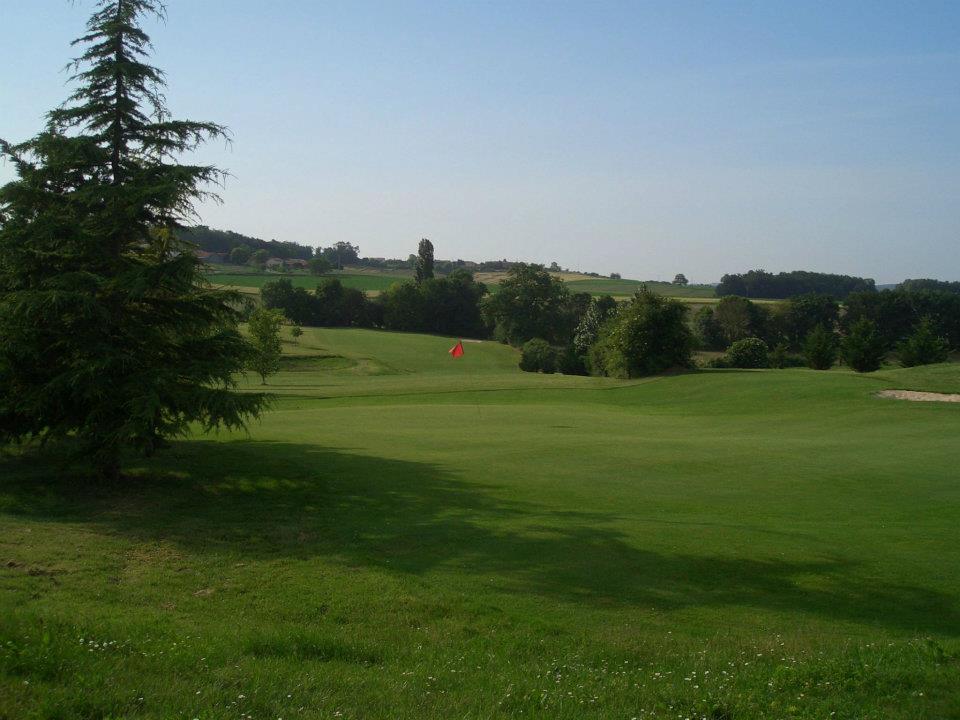 Parcours de golf fairway Locations de vacances golf Manoir de Longeveau