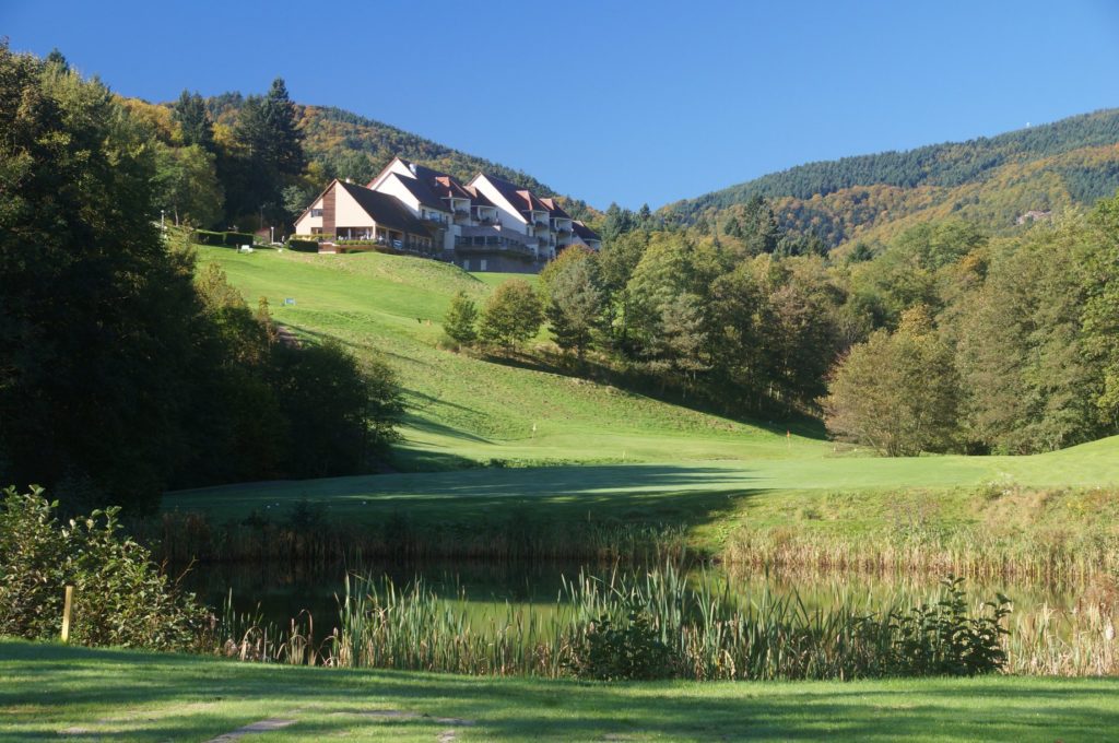 Golf d'Ammerschwihr Trois-Epis Parcours de golf fairway green bunker eau club house