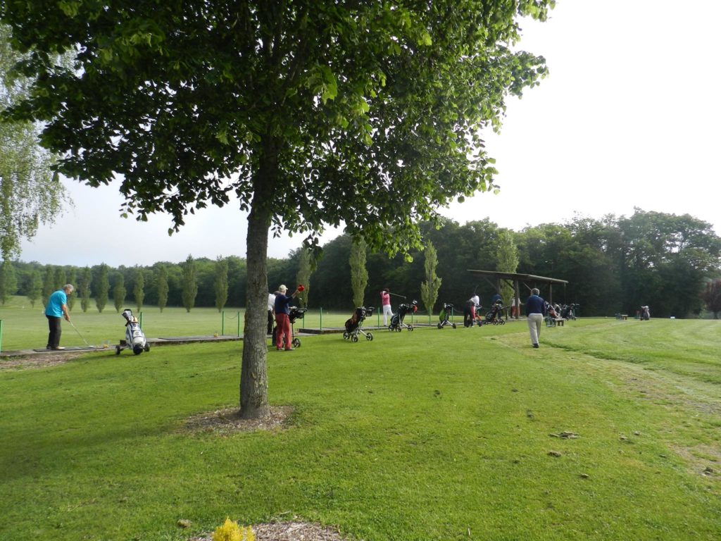 Golf de Bourbon-Lancy Practice Cours de golf Enseignement