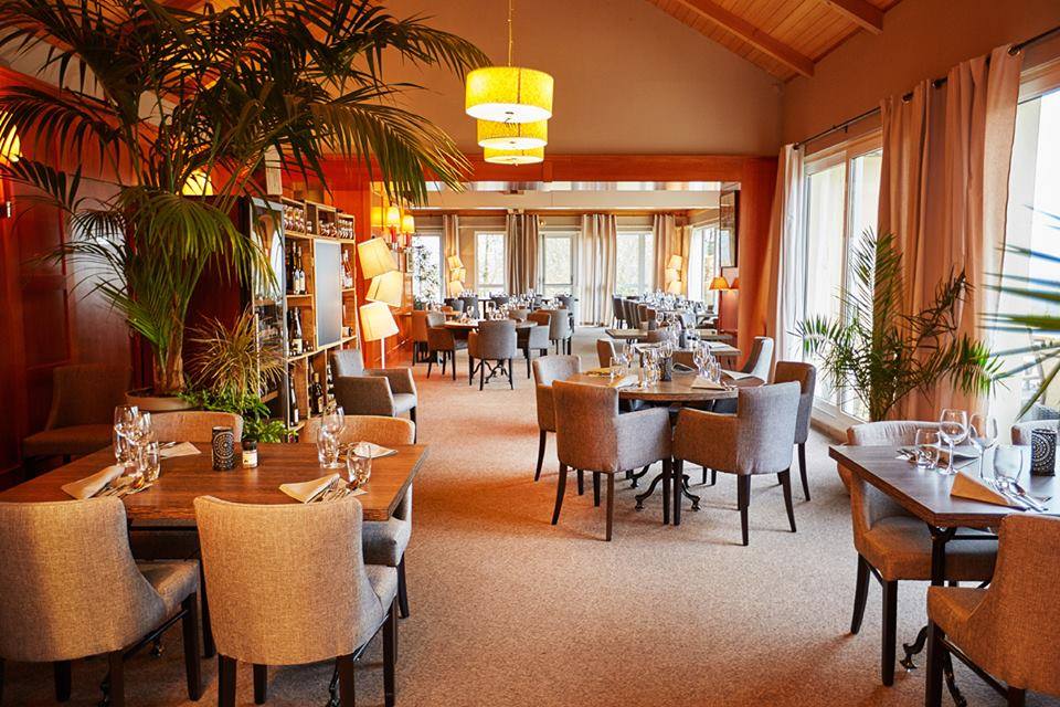 Golf de Rougemont Restaurant SUR LE GREEN Salle