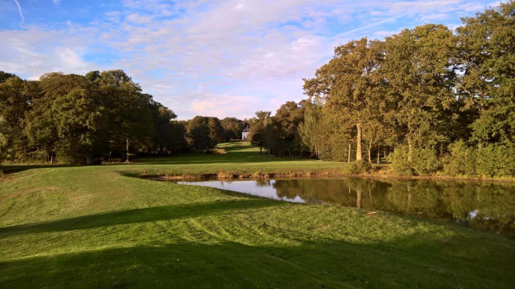 Le Roncemay Hôtel & Golf Parcours golfeur sgreen fairway bunker Lac Hors limite