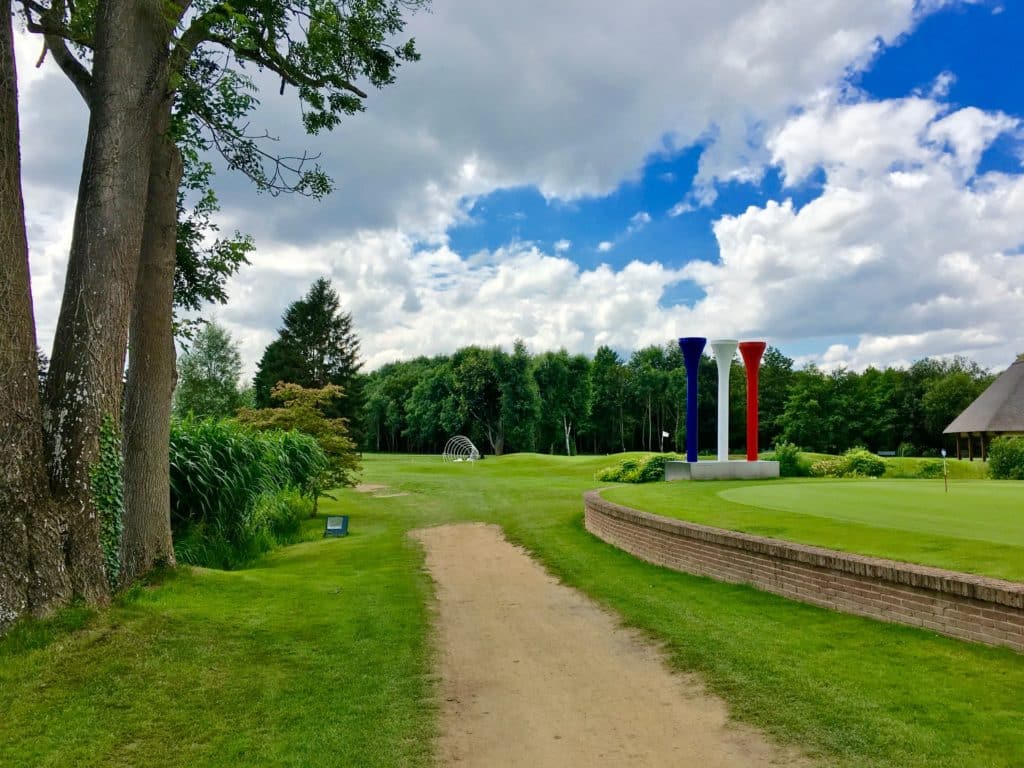 Parcours-sculpture-Art-golf-Golf-PGA-France-Vaudreuil