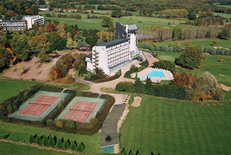 hotel-tennis-golf-piscine-LES DRYADES