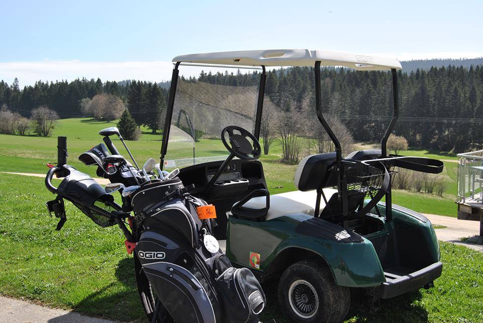 sac de golf chariot voiturette golfette Golf Pontarlier Les Etraches