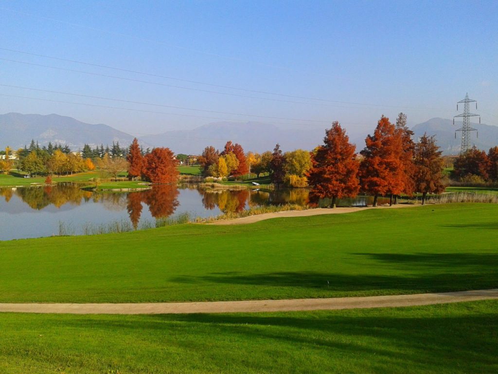 Franciacorta golf Club Green fairway bunker couleur automne
