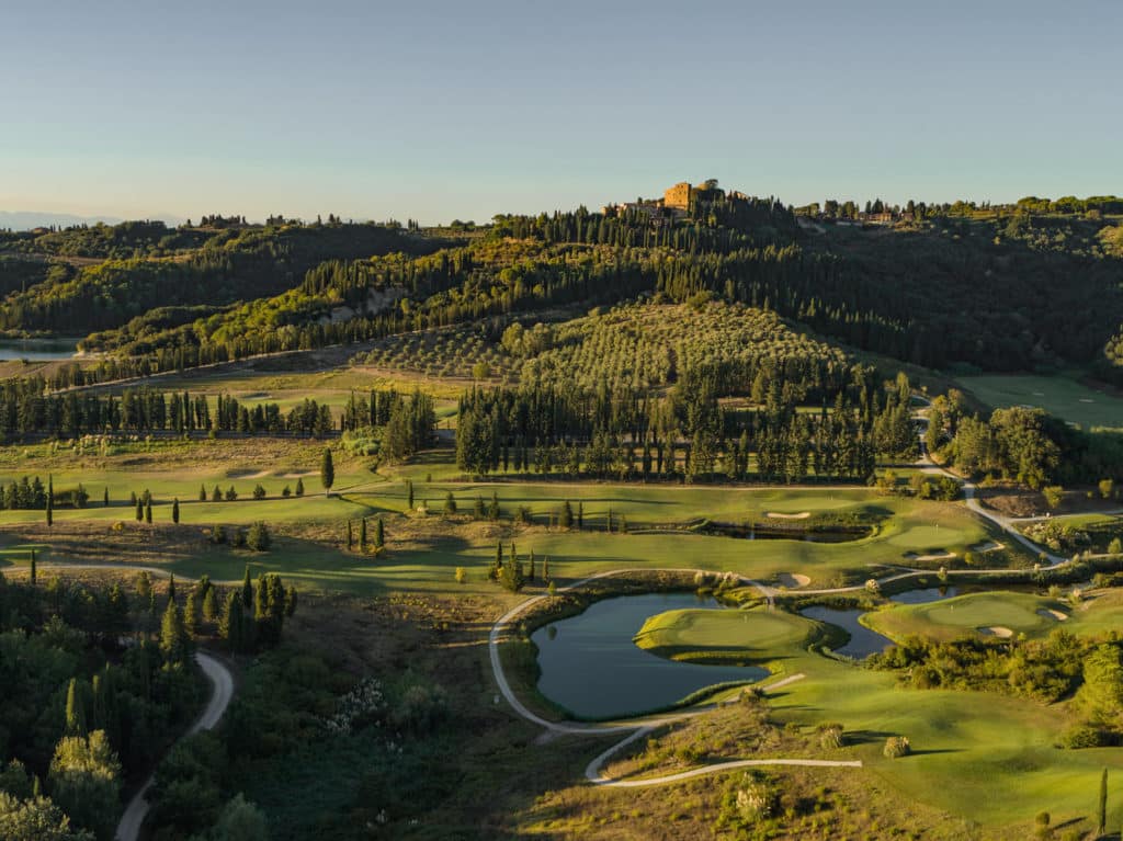 Castelfalfi Golf Club Toscana Resort Jpuer golf Italie