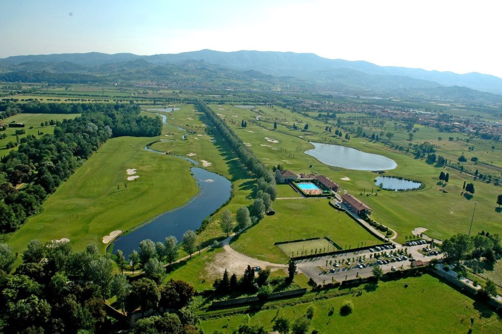 Golf and Country Club Le Pavoniere Parcours de golf Italie Toscane
