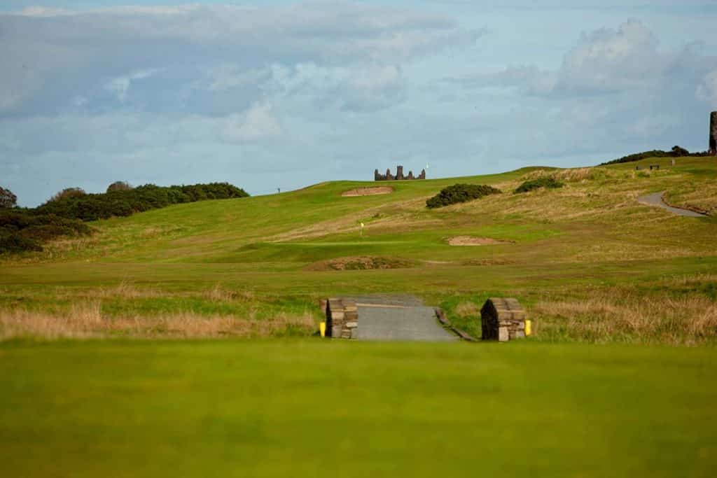 Kirkistown Castle Golf Club Golfeurs green fairway bunker