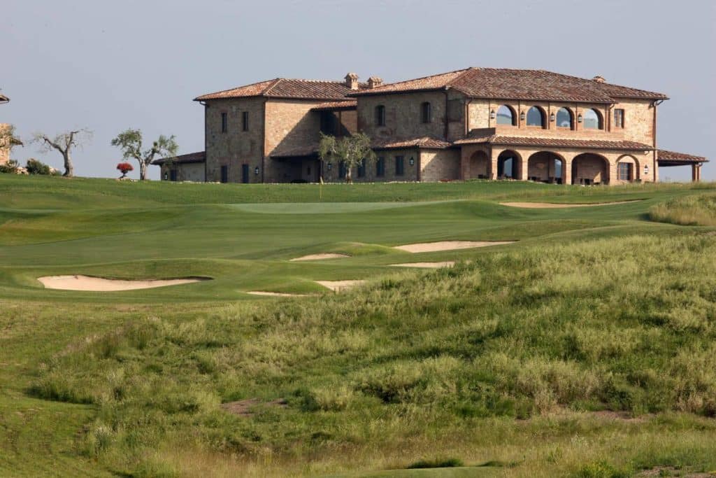 Royal Golf La Bagnaia Club-house restaurant