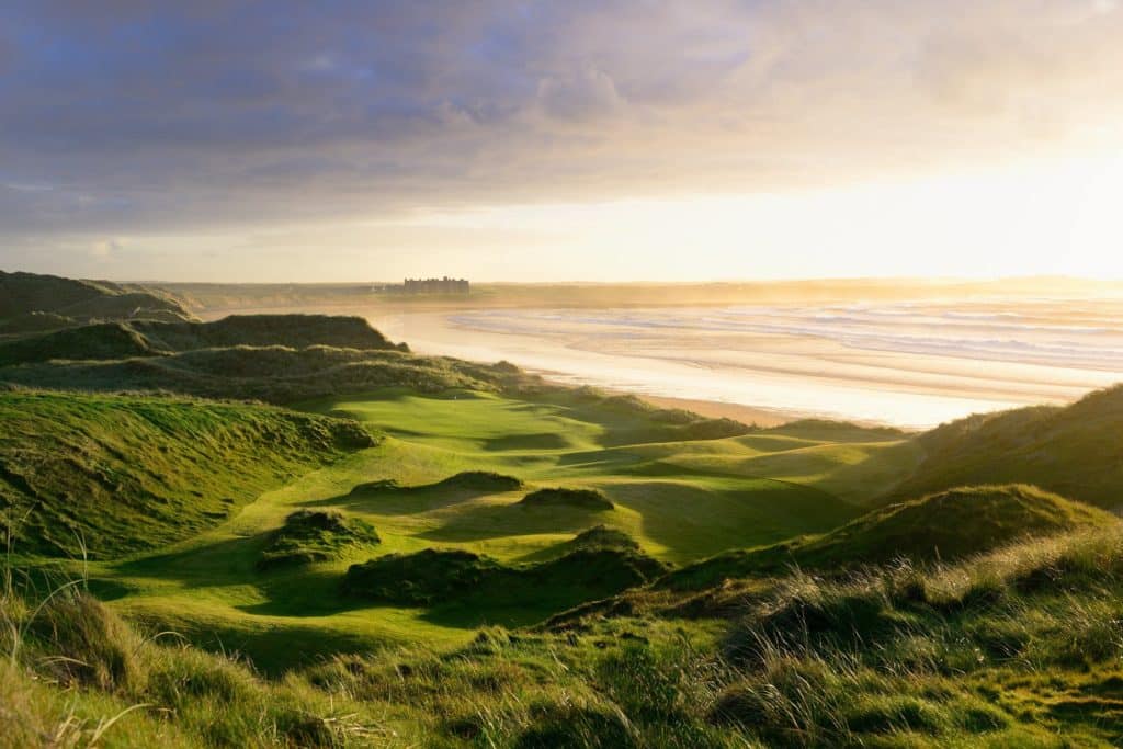 Trump International Golf Links & Hotel Doonbeg Ireland vue atlantique parcours de golf