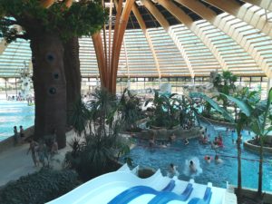 Les Ormes Domaine et Resort tobogans piscine