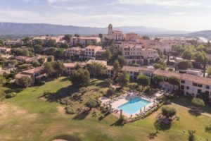 Pierre & Vacances Hotel du Golf de Pont Royal en Provence