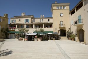 Pierre & Vacances Hotel du Golf de Pont Royal en Provence Restaurant