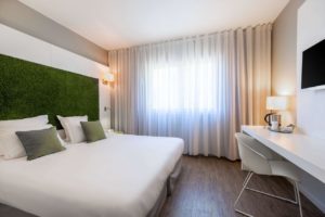Quality Hotel du Golf Montpellier Juvignac Chambres lit