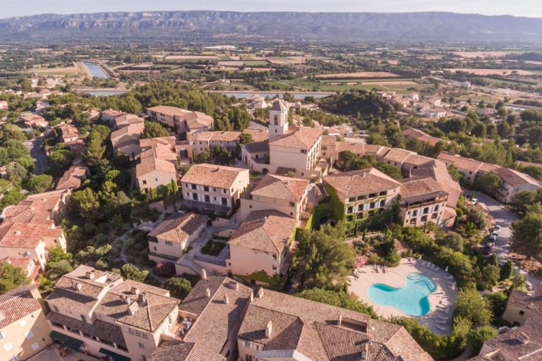 Village Pierre & Vacances Pont Royal en Provence Vue aerienne golf Hotel Appartement