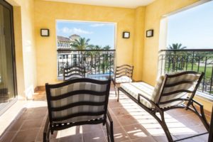 Caleia Mar Menor Golf & Spa Resort Terrasse privee chambre soleil vue golf et piscine