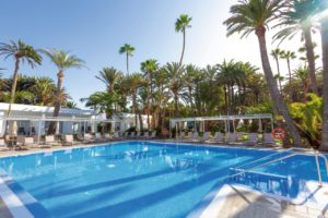 Hotel Riu Palace Oasis Grande piscine exterieure