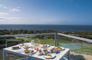Hôtel The Oitavos Petit dejeuner balcon Vue sur parcours de golf et ocean Atlantique