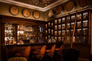 Hôtel Trump MacLeod House & Lodge, Scotland Bar whisky