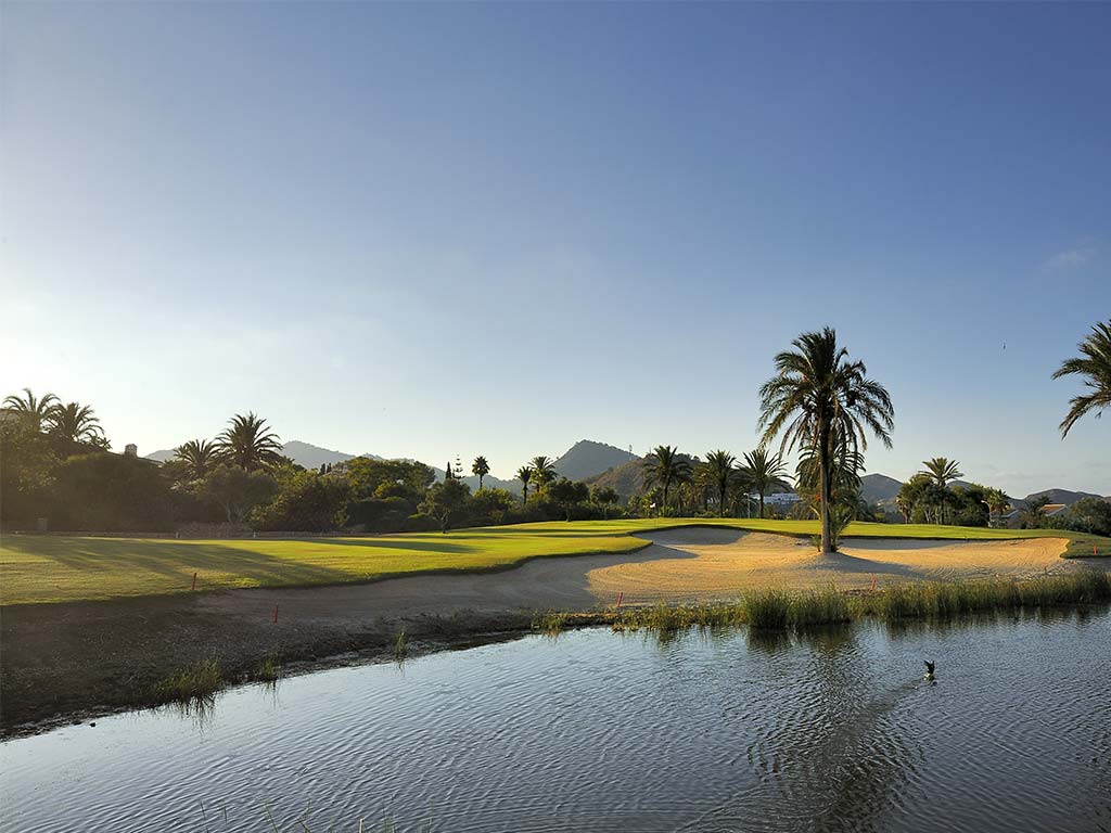La Manga golf Club Resort Palmier obstacle eau ciel bleu