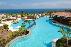 Melia Hacienda del Conde - Grande piscine palmier vue mer soleil golf