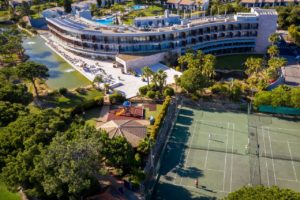 Pestana Vila Sol Golf & Resort Hotel Vue aereinne tennis hotel piscine golf