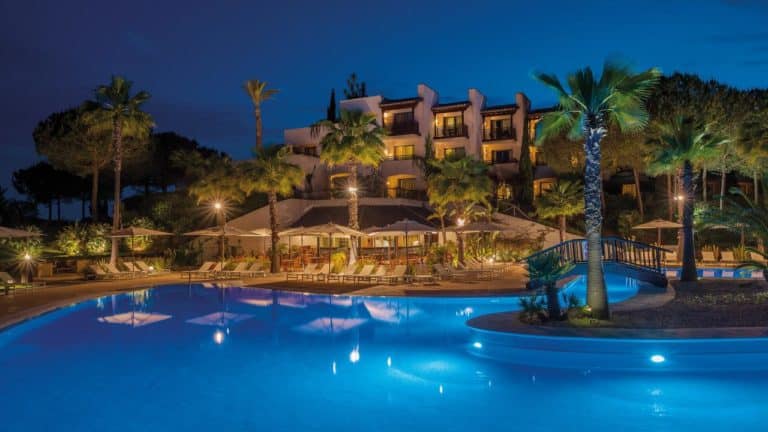 Precise Resort El Rompido-The Hotel Vue nuit lumiere