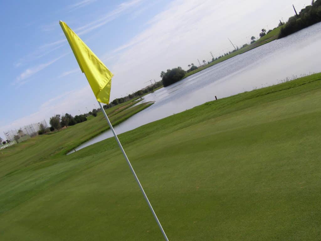 Club Zaudín Golf green fairway eau