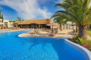 piscine Hôtel Vincci Resort Costa Golf