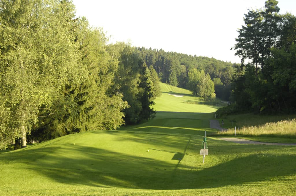 Golf Club Breitenloo Parcours boisé Suisse départ trou dog leg