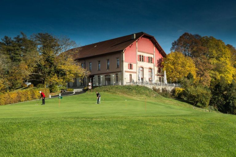 Golf Club Schloss Goldenberg Club-house Puttimng green