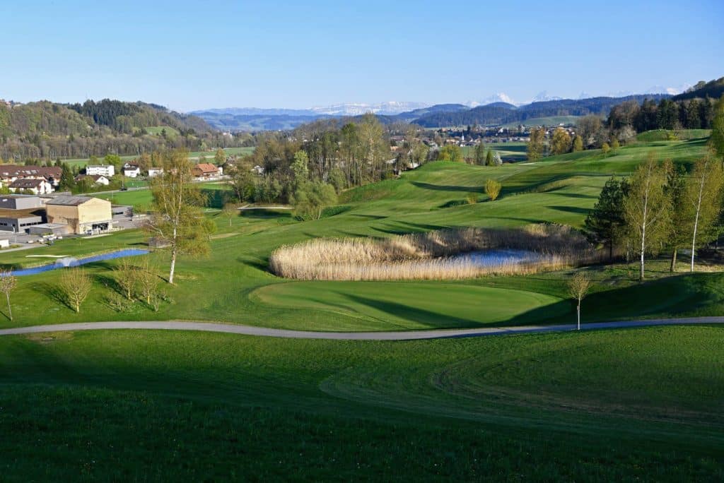 Golf Emmental Parcours de golf 18 trous suisse Berne Vue generale