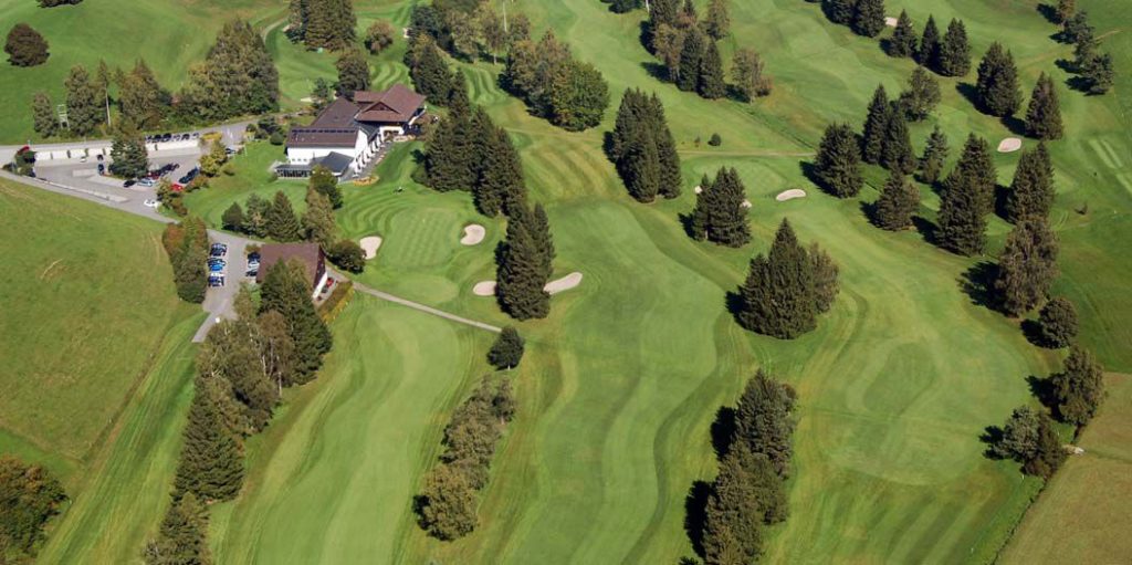 Golf and Country Club Schonenberg Vue aerienne du parcours de golf 18 trous