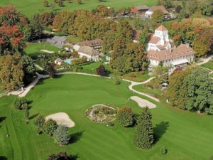 Hôtel Château de Bonmont Parcours de golf 18 trous vue aerienne
