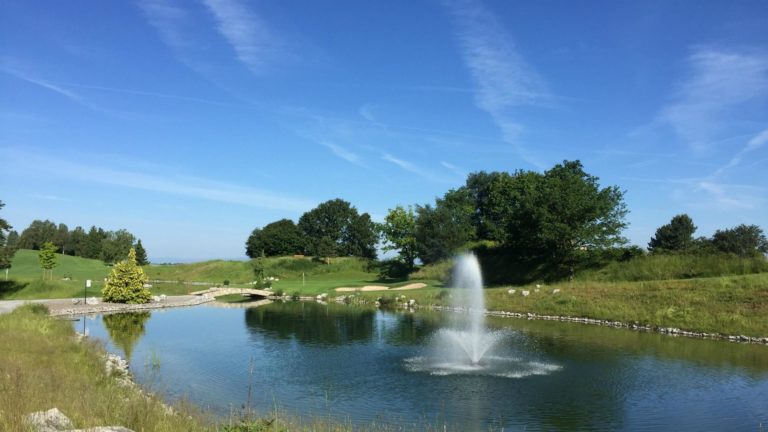 Golf & Country Club Blumisberg parcours de golf en suisse lac obstacle d’eau