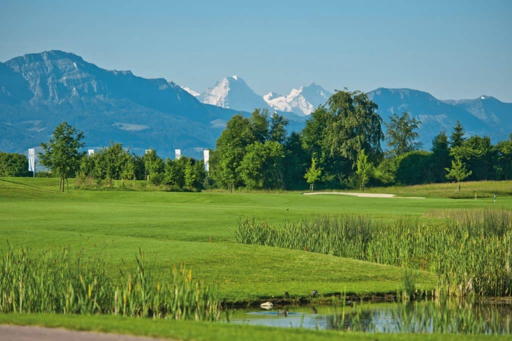 Golf Sempach - Woodside Course 18 trous suisse vue montagnes