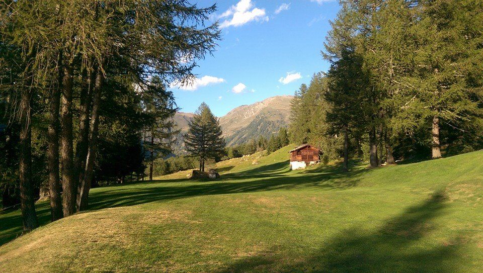 Golf Source du Rhône Parcours de golf region de Valais Suisse
