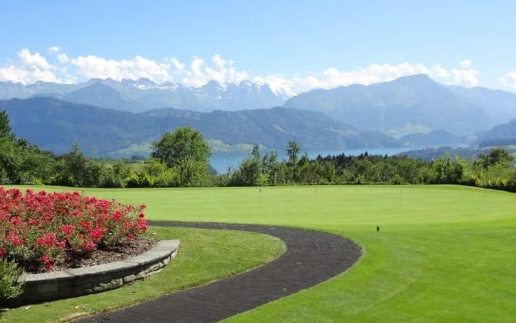 lac montagne Suisse Lucerne Golf Club