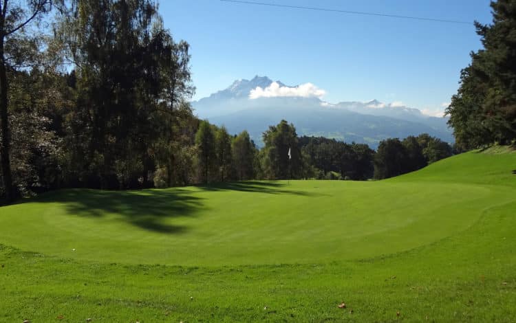 parcours de golf 18 trous Lucerne Golf Club