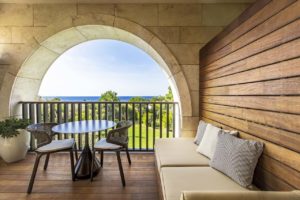 The Romanos, a Luxury Collection Resort, Costa Navarino terrasse vue sur parcours de golf